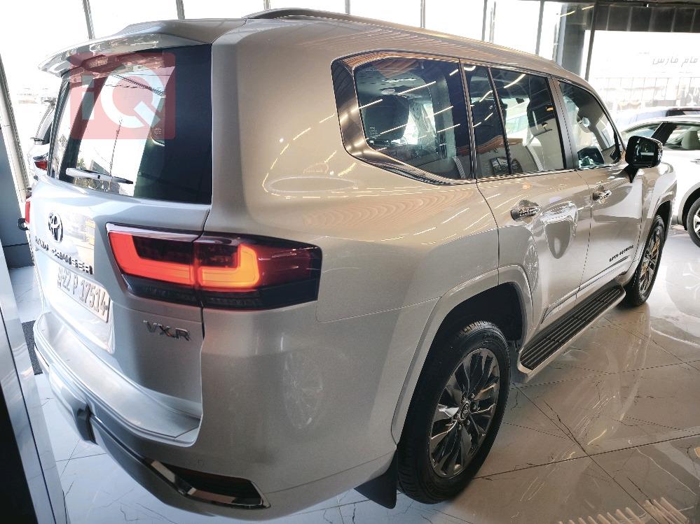 تويوتا لاندكروزر